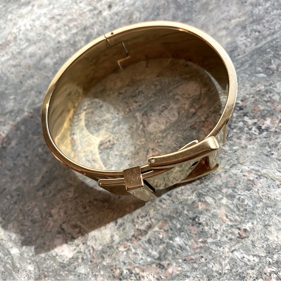 Michael Kors ADJUSTABLE SIZE Wide Buckle Bangle Gold SS, enamel - Picture 9 of 15